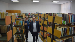 Реновираната разградска библиотека отвори вратите си за читатели