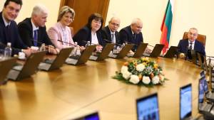 ВИДЕО: Служебният премиер към гражданите: Независимо с какво ни заплашват, не е страшно да се гласува