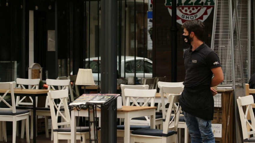 Новите мерки срещу COVID-19 отново предизвикаха притеснение сред ресторантьорите в Русе 
