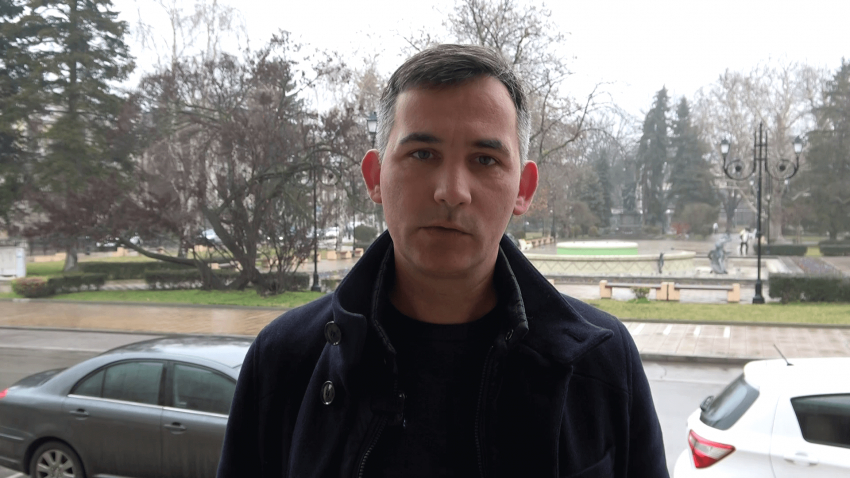 Иван Белчев: МЗ блокира нормативната база за измерване на миризмите във въздуха