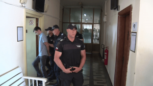Апелативният съд отказа да задържи под стража младежа от Разград, убил трима души с автомобила си