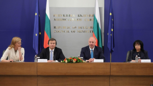 Eврокомисарът Домбровскис: Еврозоната е най-добрата инвестиция, която България прави