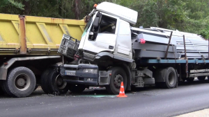 Тежка катастрофа между два камиона на пътя Русе - Бяла по чудо се размина без пострадали