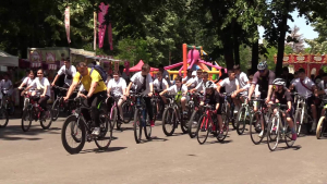 ВИДЕО: Велообиколка даде началото на двудневен детски фестивал в Разград