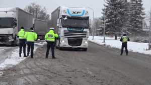 ВИДЕО: Снеговалежът в Русе: Временни проблеми по пътя до Бяла и известни затруднения с почистването в града