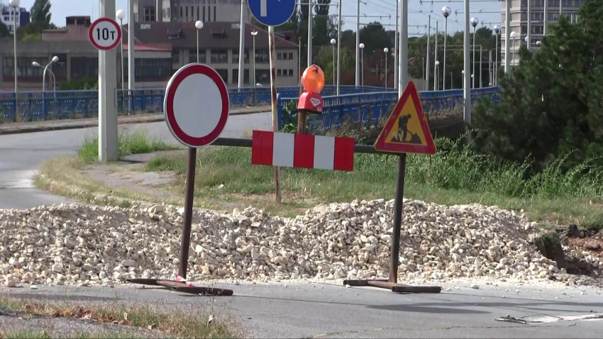 Заради ремонт спряха движението на автомобили по Сарайския мост в Русе