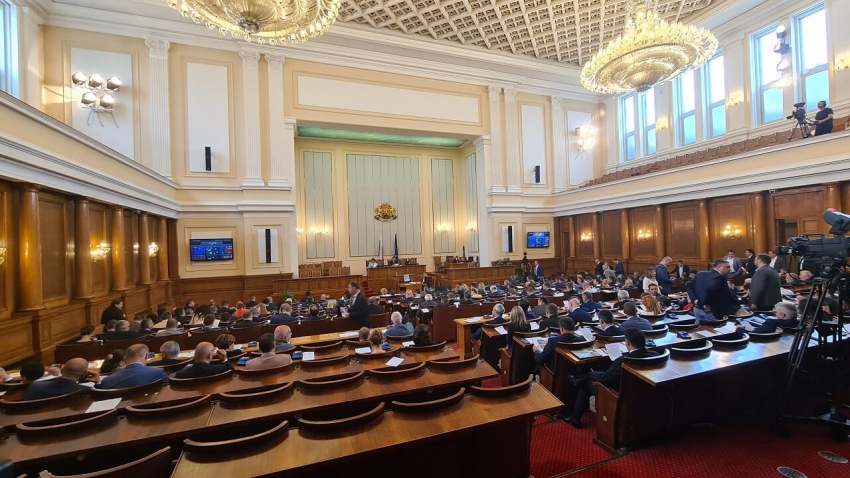 ВИДЕО: Парламентът одобри френското предложение за Северна Македония