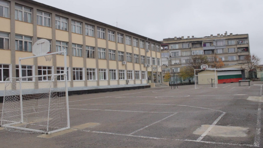 ВИДЕО: Местят учениците от Спортното училище в Търговище заради предстоящ ремонт на сградата
