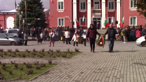 Две могили отбеляза националния празник на България