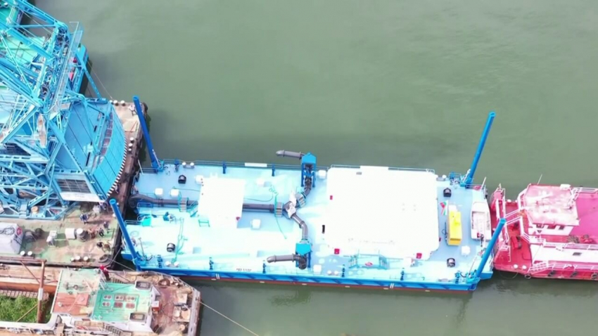 Доставиха нов понтон за над 2,3 милиона лева в Русе