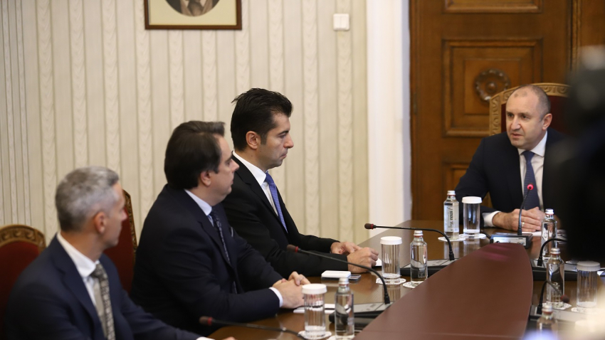 &quot;Продължаваме промяната&quot; потвърди и пред президента, че няма да подкрепи първия мандат за правителство