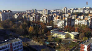 Във В. Търново организират целодневна занималня за малките ученици на родители, борещи се срещу COVID-19