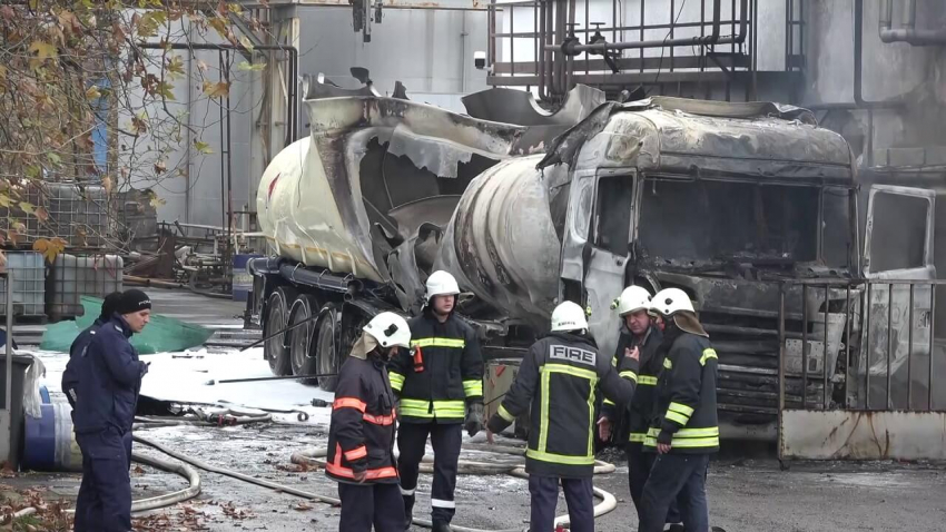 Взрив на цистерна в &quot;Лубрика&quot;, има загинал