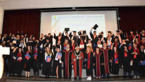 ВИДЕО: Близо 1100 студенти на Русенския университет получиха днес своите дипломи