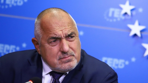 Борисов призова ГЕРБ да подкрепи &quot;Демократична България&quot; за преброителните центрове