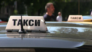 Обсъждат промяна в броя и местата на таксиметровите стоянки в Русе