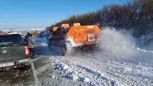 Блокадата в Разградско продължава, близо 40 автомобила са в снежен капан на пътя за Търговище