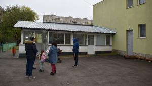 От днес 20 деца до 3-годишна възраст в община Разград получават безплатно обедно детско меню