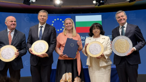 ВИДЕО: Окончателно: България приема еврото от 1 януари 2026 година