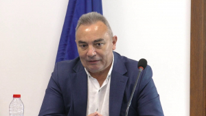 Министърът на културата намекна, че би останал на поста си и след ротацията
