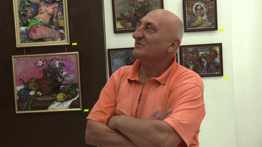 ВИДЕО: Библиотеката в Разград показва изложба на самоукия художник Данаил Цонев