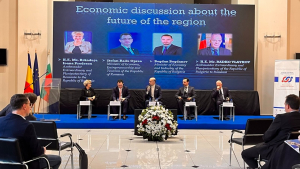 Русе е домакин на конференция, в която участват министрите на икономиката на България и Румъния