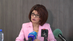 Десислава Атанасова в Русе: &quot;ГЕРБ - СДС&quot; няма да подкрепи кабинет с мандата на БСП