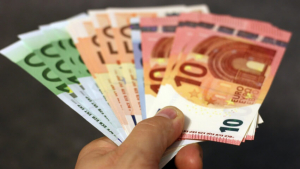 Две проучвания показват 46% подкрепа от гражданите за еврото
