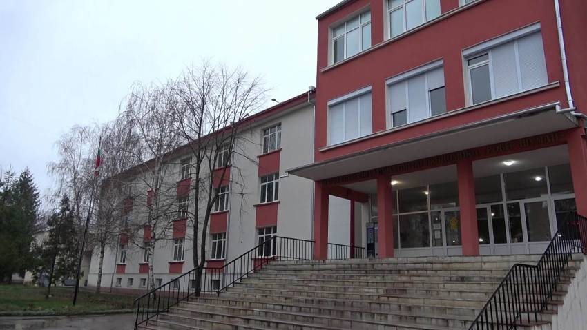 Работодатели влизат в Обществените съвети на 10 професионални гимназии в Разградско