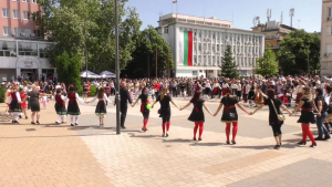 Търговище отбеляза 24 май с шествие и церемония за Годишните награди за образование и култура