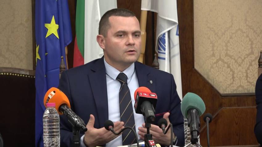 Кметът на Русе: Законопроектът за такса мост е внесен, за да бъде отхвърлен