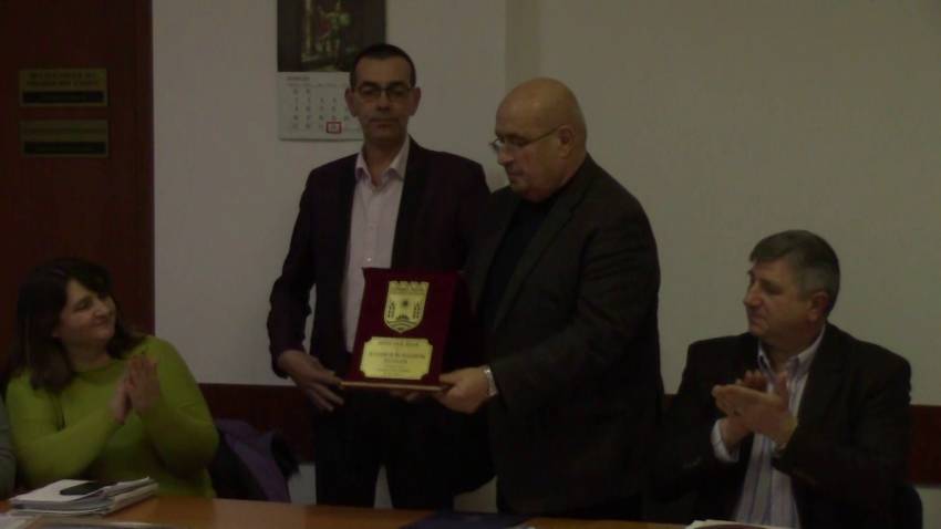 ВИДЕО: Пламен Пенков получи почетния знак на Община Сливо поле за 20-годишнината му като кмет на Бабово