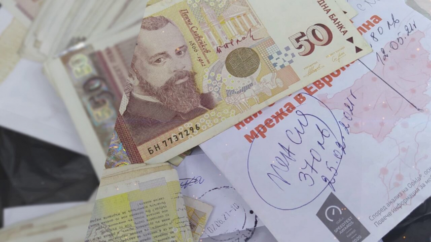 В Русе, Велико Търново и Шумен разбиха група &quot;Ало&quot; измамници