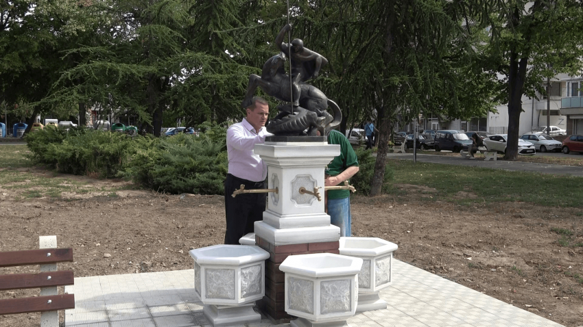 Фигура на Св. Георги ще краси новата чешмичка в парка на площад &quot;Дунав&quot; в Русе