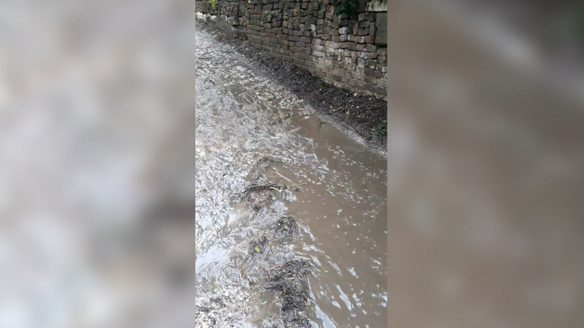 Нов проблем на &quot;Трети март&quot; в Русе: Неправилен наклон води дъждовната вода до частни имоти