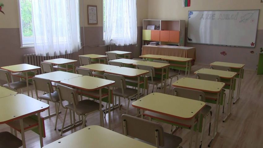 31 екипа започват да издирват незаписалите се в детска градина и училище деца в Русенско