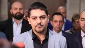 Внесоха втори вот на недоверие срещу правителството
