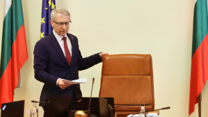 Денков се обяви против коалиционно споразумение между ГЕРБ и ПП - ДБ