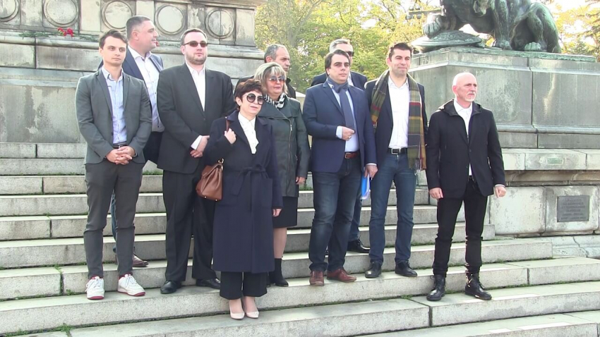 &quot;Продължаваме промяната&quot; с пробив в Русе, взимат 3 от общо 8 мандата