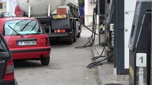 Собственик на бензиностанция в Русе: Правителството трябва да продължи компенсациите за горивата