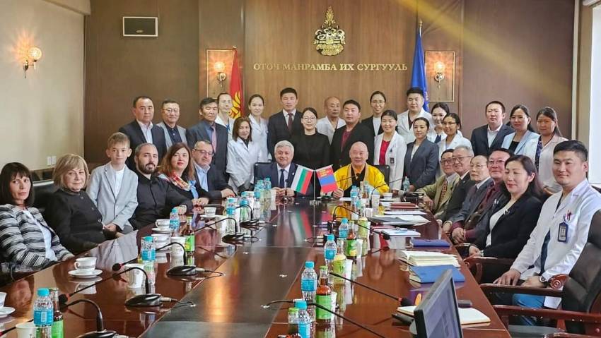 Русенският университет и Университета по традиционна монголска медицина подписаха договор за сътрудничество