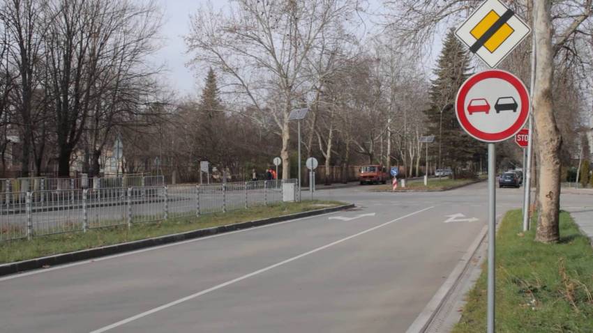 ВИДЕО: Слагат светофари на кръстовището между бул. &quot;Трайко Китанчев&quot; и ул. &quot;Трети март&quot; в Търговище