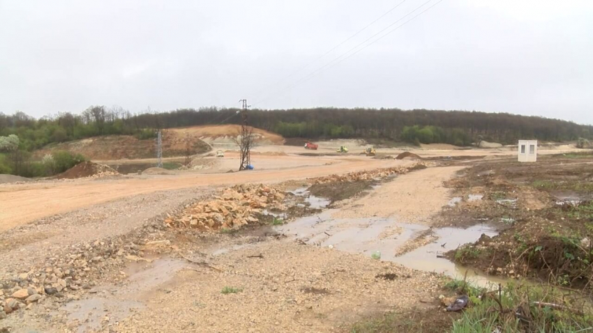 Министър Караджов: Нереалистично е магистрала &quot;Хемус&quot; да бъде готова до 2024