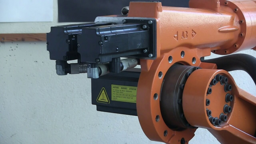 Ще използват нов робот за обучението на студентите в катедра &quot;Промишлен дизайн&quot; в РУ