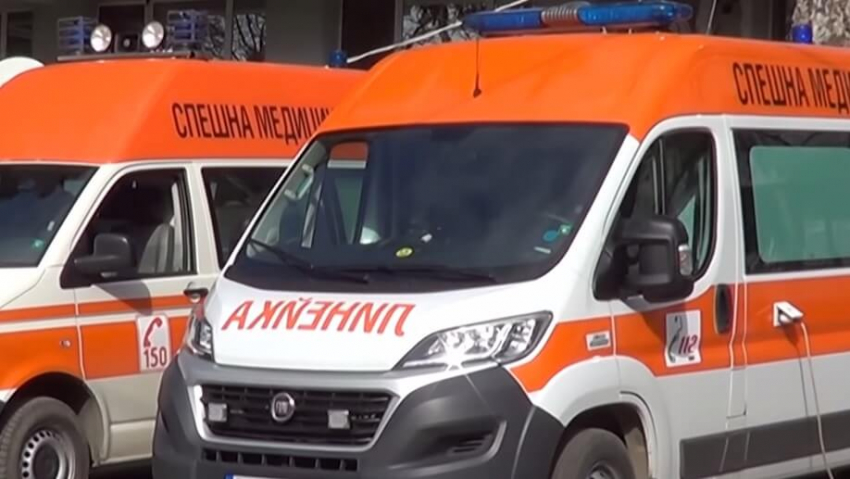 Жена е в болница след катастрофа на главния път София - Варна край Търговище 