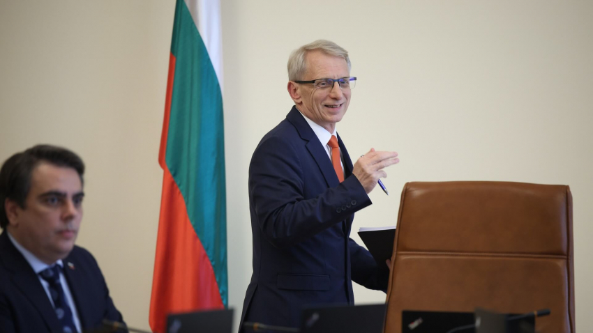 Премиерът: Областните управители изпълняват държавнически, а не политически задължения